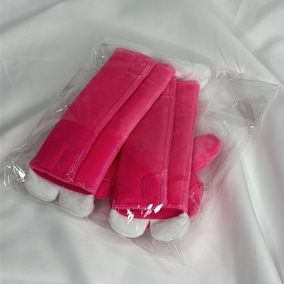 Sanrio MY MELODY Plush Car Seat Belt Extended Comfort Shoulder Pads - Picture 6 of 6